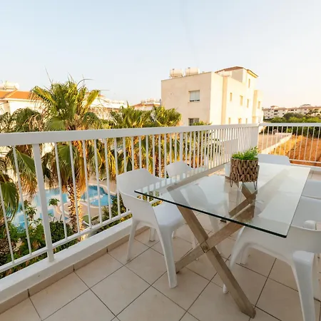 Royal Seaside Apartment