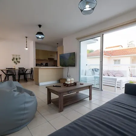 Royal Seaside Apartment Protaras